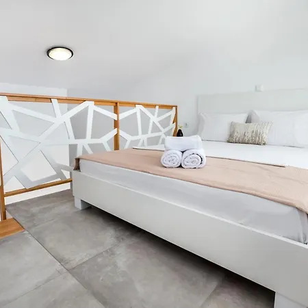 Ermioni Sea View 3* 리메나리아