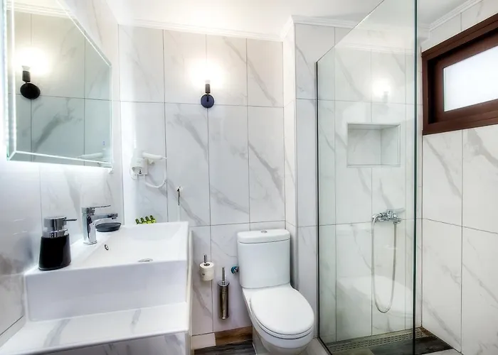 호텔 Ermioni Sea View 3*