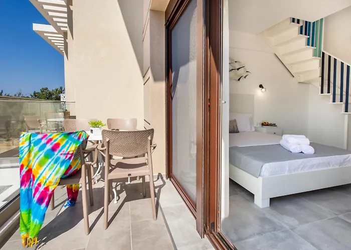 호텔 Ermioni Sea View 리메나리아